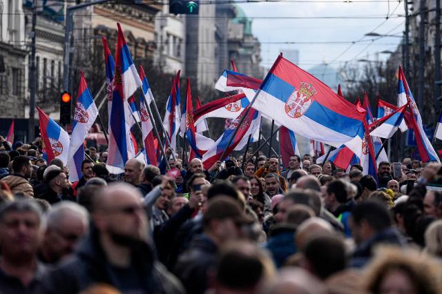 (ВИДЕО, ФОТО) Почео протест иницијативе "ПроГлас" код Теразијске чесме ...